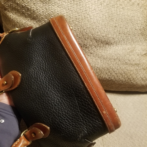 Dooney & Bourke Black and Tan Norfolk Satchel Bag - Picture 12 of 16